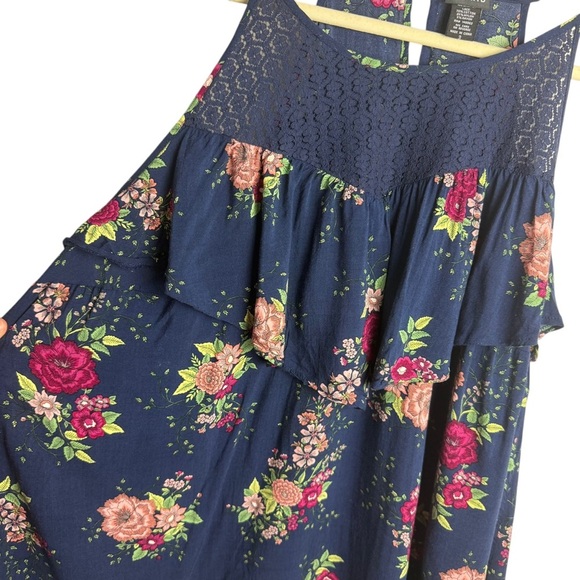 Torrid Floral Print Ruffled Lace Tank Top Lightweight Flattering Flowy Size 3X - Picture 4 of 11
